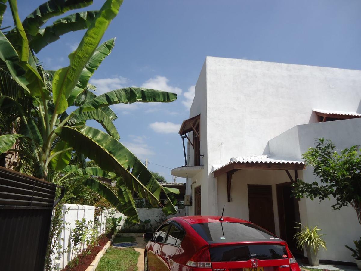 Tree House Holiday Home Kombichankulama Exterior foto